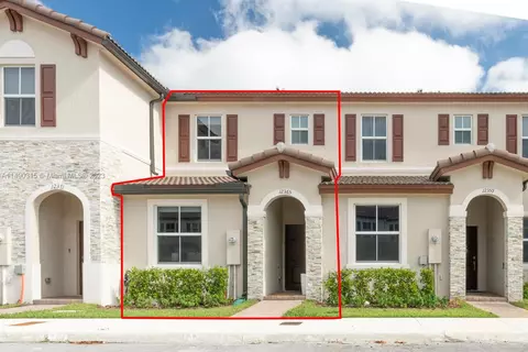 12365 NW 23rd Ct, Miami, FL 33167