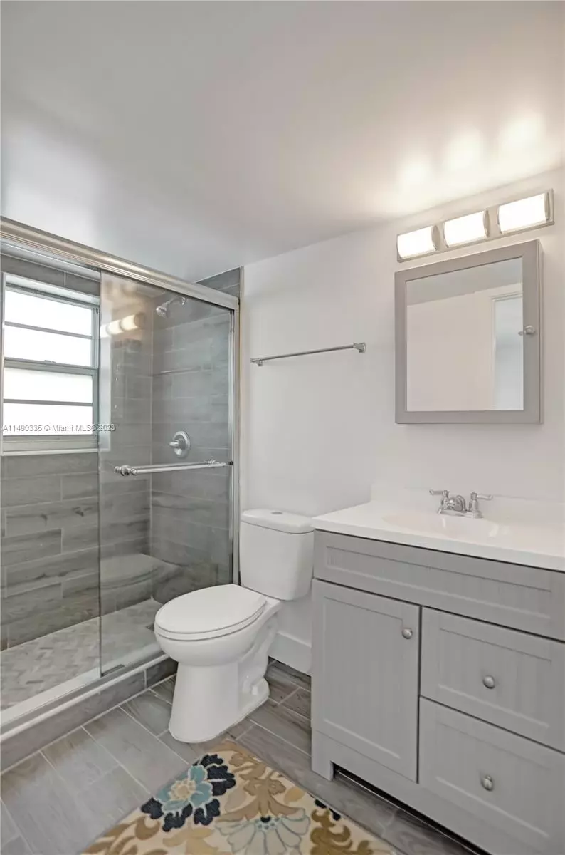  7620 Carlyle Ave #403, Miami Beach, FL 33141 photo 18