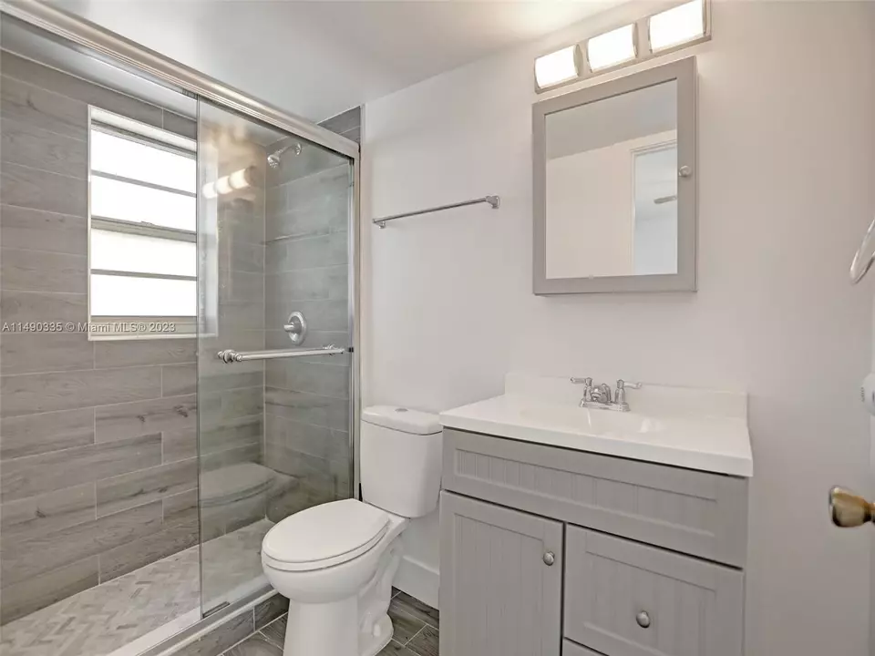  7620 Carlyle Ave #403, Miami Beach, FL 33141 photo 17