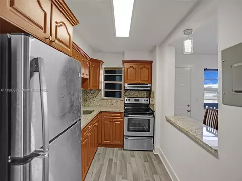 7620 Carlyle Ave #403, Miami Beach, FL 33141