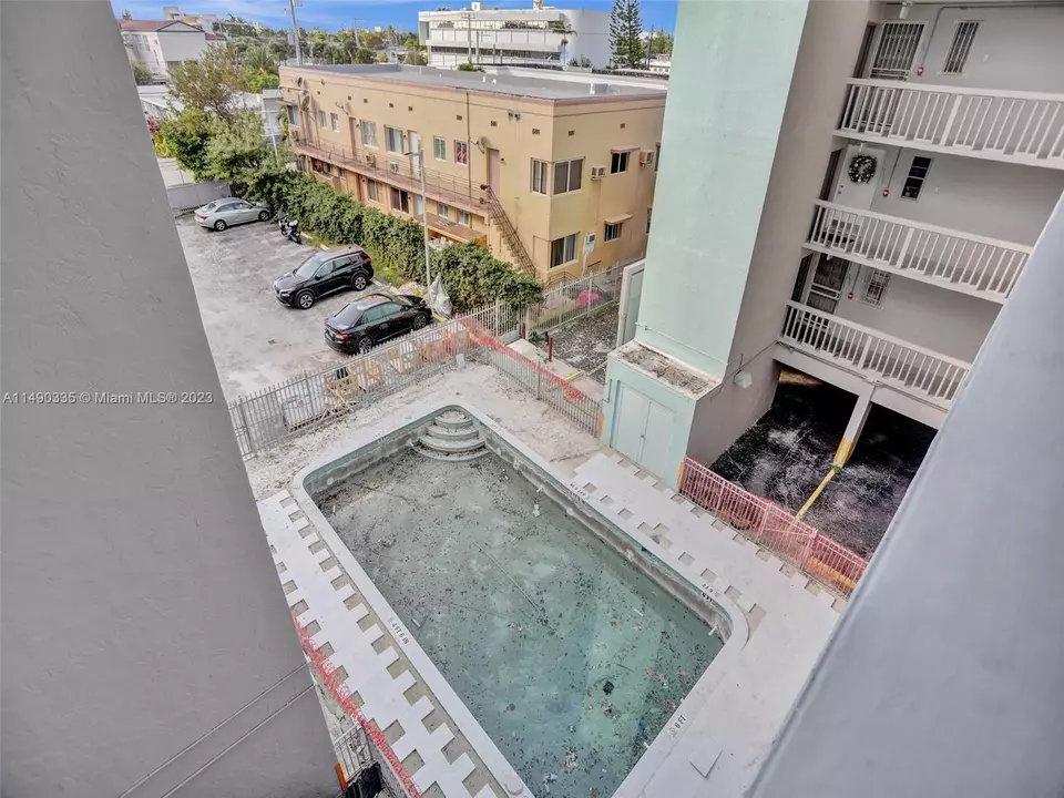  7620 Carlyle Ave #403, Miami Beach, FL 33141 photo 37