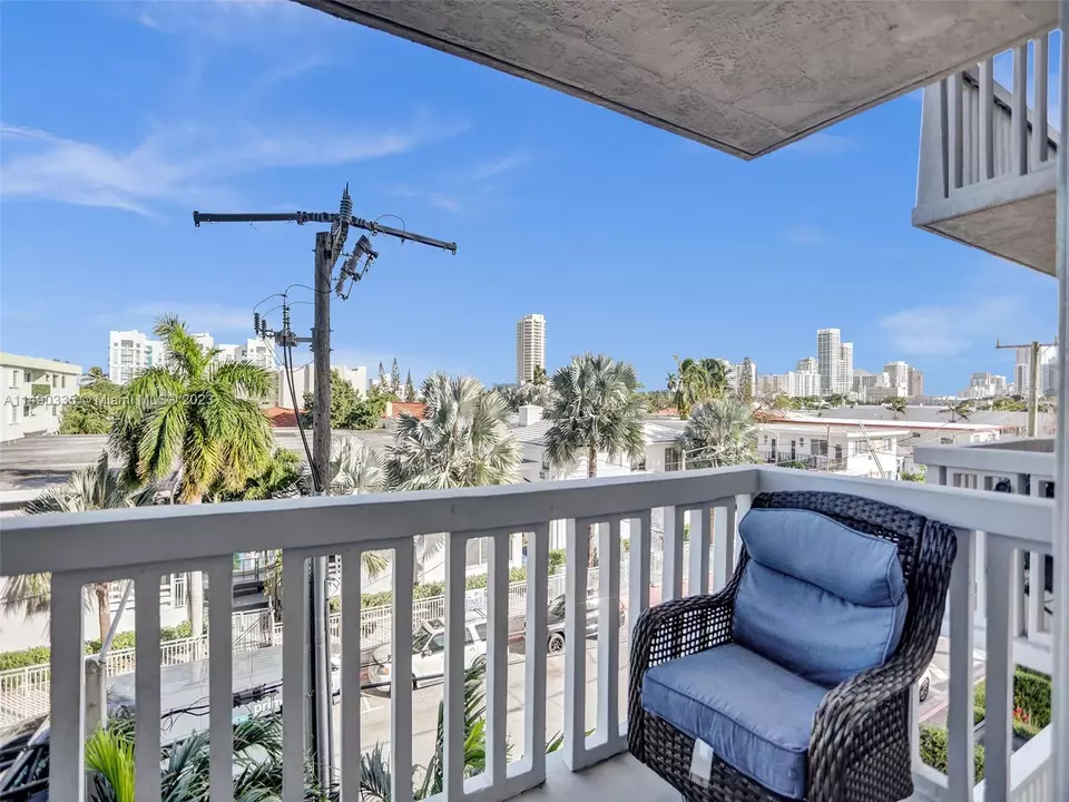  7620 Carlyle Ave #403, Miami Beach, FL 33141 photo 33
