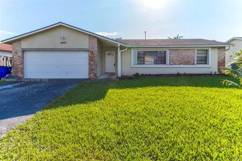 4965 SW 12th St, Margate, FL 33068
