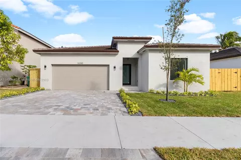 16343 SW 61st Ln, Miami, FL 33193