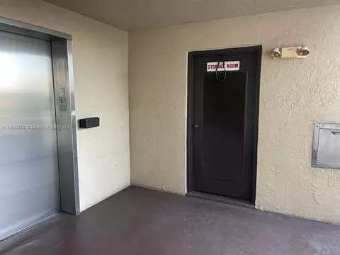 7740 NW 50th St #307, Lauderhill, FL 33351