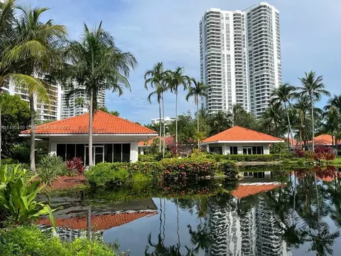 3500 Mystic Pointe Dr #2904, Aventura, FL 33180