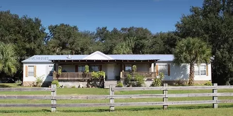 1435 8th St, Other, FL 33944