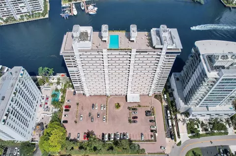 936 Intracoastal Dr #6G, Fort Lauderdale, FL 33304