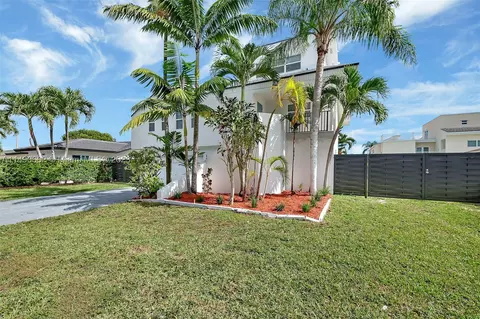 15637 SW 142nd Ave, Miami, FL 33177