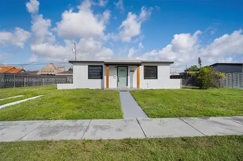 9245 SW 41st Ter, Miami, FL 33165
