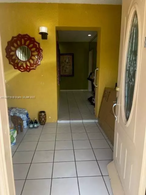 661 E 64th St, Hialeah, FL 33013 photo 4