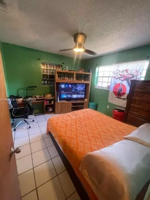 661 E 64th St, Hialeah, FL 33013 photo 10