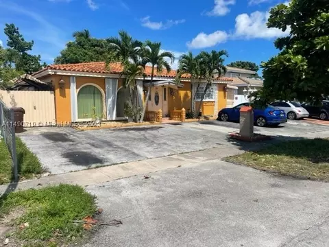 661 E 64th St, Hialeah, FL 33013 photo 1
