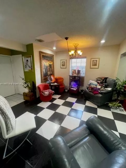 661 E 64th St, Hialeah, FL 33013 photo 15