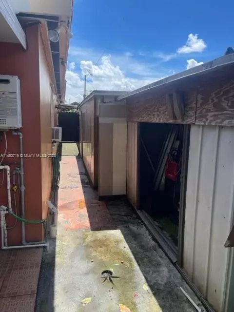 661 E 64th St, Hialeah, FL 33013 photo 24