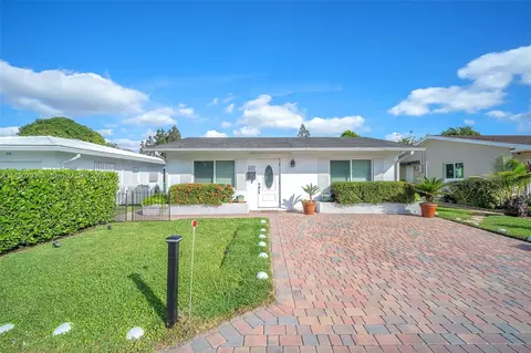 6110 NW 74th Ave, Tamarac, FL 33321