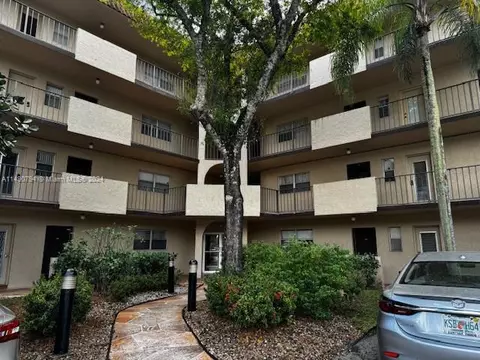 6100 S Falls Cir Dr #306, Lauderhill, FL 33319