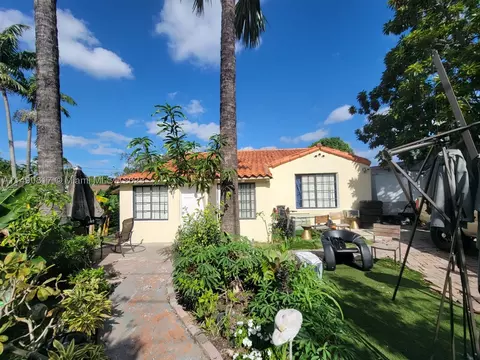 3091 NW 1st St, Miami, FL 33125