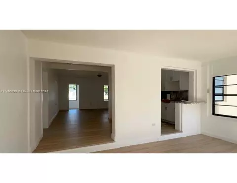 550 SE 2nd St, Hialeah, FL 33010 photo 8