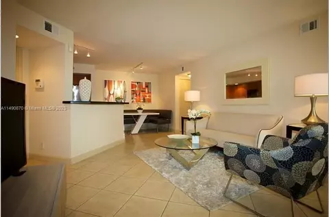 731 Vista Isles Dr #1512, Sunrise, FL 33325