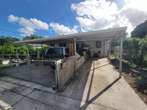 1918 NW 52nd St, Miami, FL 33142