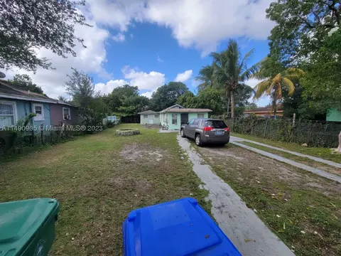 2930 NW 14th Ct, Miami, FL 33142