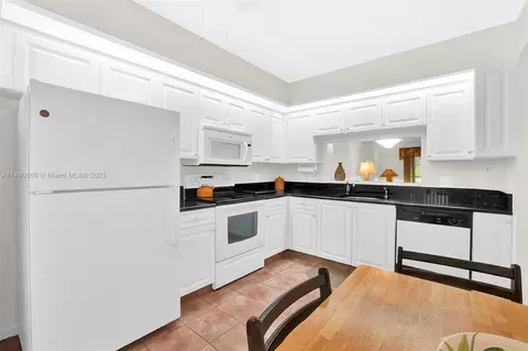 1200 SW 137th Ave #214E, Pembroke Pines, FL 33027
