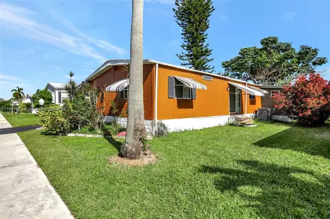 1640 SW 66th Ave, Boca Raton, FL 33428