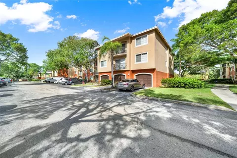 4163 N Haverhill Rd #1212, West Palm Beach, FL 33417