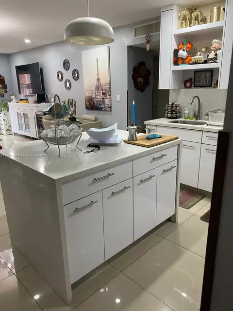 440 E 23rd St #1302, Hialeah, FL 33013 photo 7