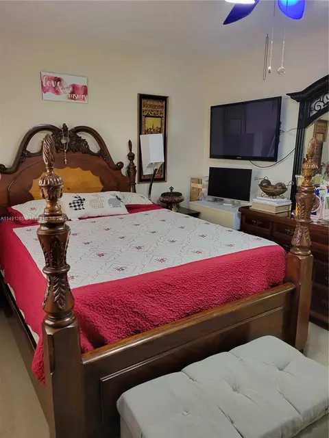 440 E 23rd St #1302, Hialeah, FL 33013 photo 18