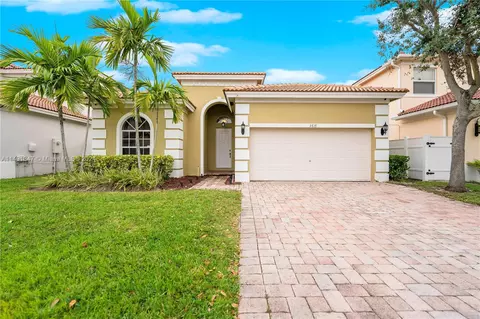 3717 NE 13th St, Homestead, FL 33033