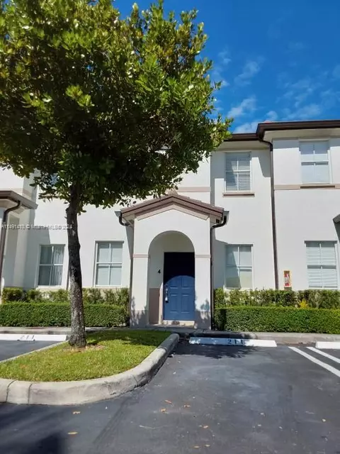 8105 W 36th Ave #4, Hialeah, FL 33018