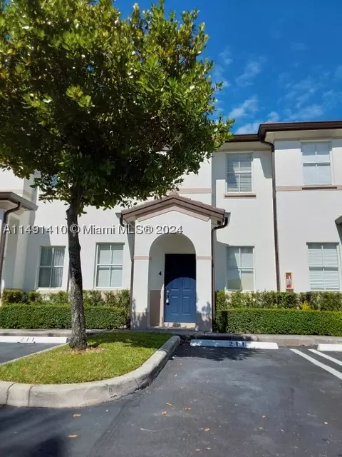 8105 W 36th Ave #4, Hialeah, FL 33018