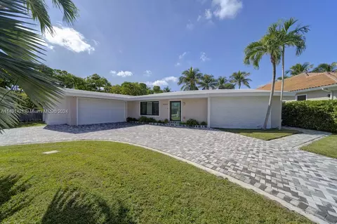 16418 NE 31st Ave, North Miami Beach, FL 33160