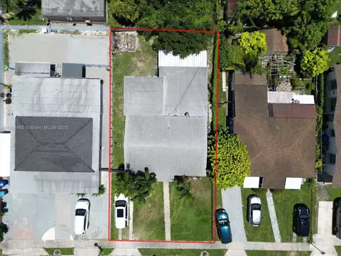 785 NW 17 Ct, Miami, FL 33125