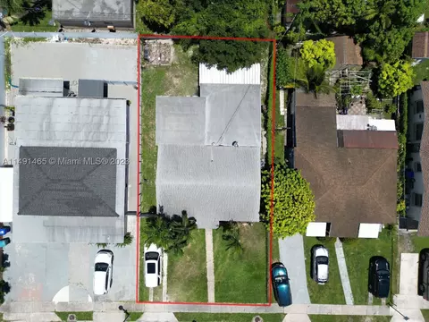 785 NW 17 Ct, Miami, FL 33125