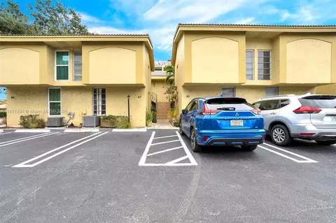 8401 W Sample Rd #48, Coral Springs, FL 33065