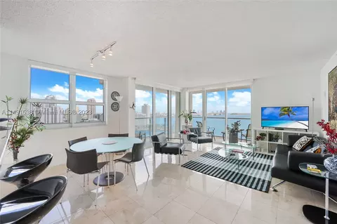 1155 Brickell Bay Dr #2110, Miami, FL 33131