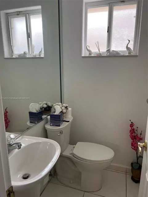3244 W 77th Pl, Hialeah, FL 33018 photo 15