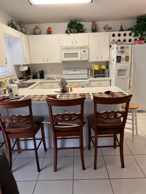 3244 W 77th Pl, Hialeah, FL 33018 photo 16