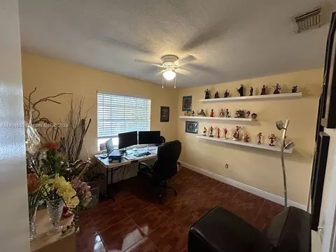 Undisclosed, Hialeah, FL 33015 photo 7