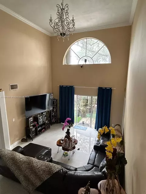 Undisclosed, Hialeah, FL 33015 photo 10