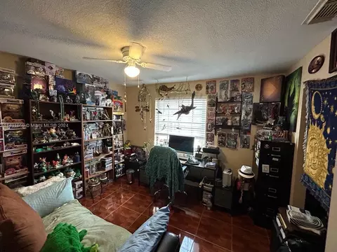 Undisclosed, Hialeah, FL 33015 photo 8