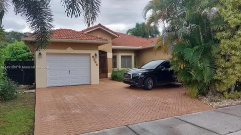 1206 SE 7th Ct, Homestead, FL 33033