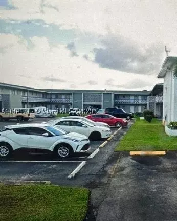 6720 Arbor Dr #208, Miramar, FL 33023