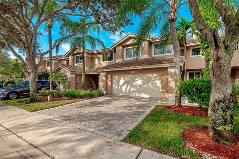 1076 SW 158th Way #1076, Pembroke Pines, FL 33027