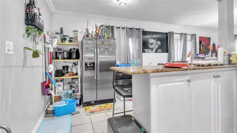 770 SE 4th Pl, Hialeah, FL 33010 photo 6