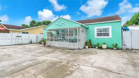 770 SE 4th Pl, Hialeah, FL 33010 photo 3