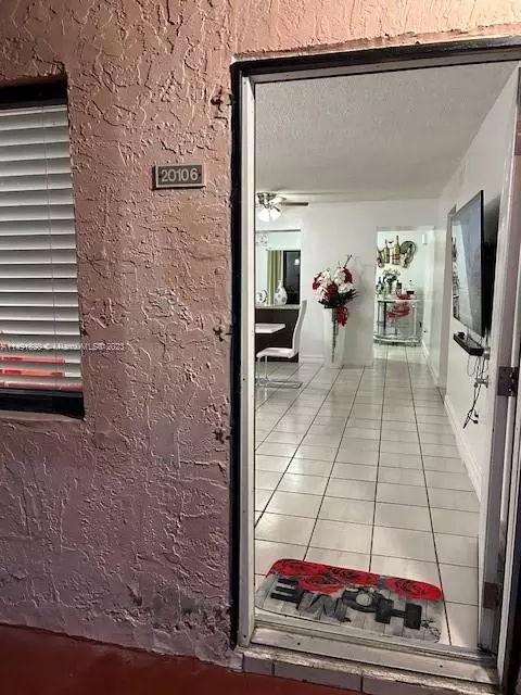2186 W 60th St #20106, Hialeah, FL 33016 photo 14